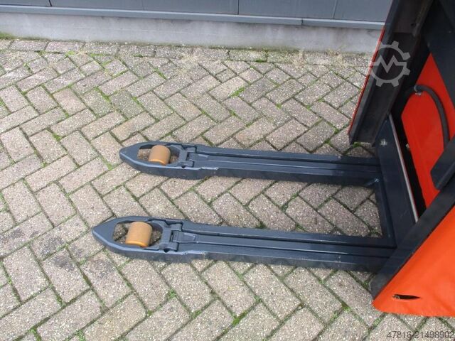 Hoogheffende palletwagen Linde L12i