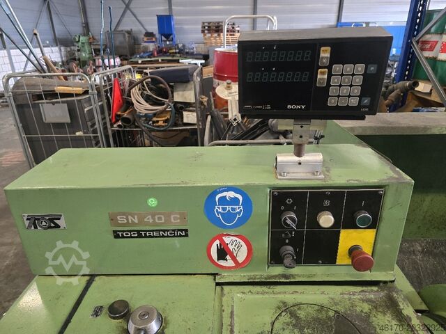 Torno central TOS SN 40 C 1000