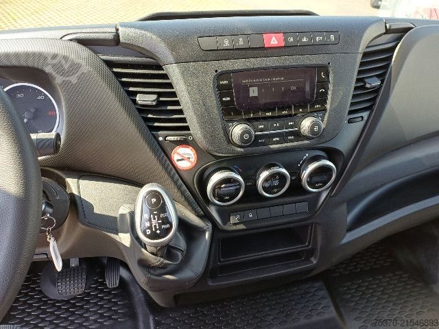 Dobozos furgon IVECO DAILY 35S16A8 - 3520