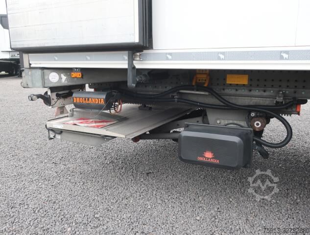 Semirimorchio frigorifero Schmitz Cargobull SKO 24 Doppelstock Ladebordwand Lift Vector HE19