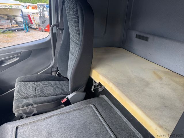 Schuifzeil bestelwagen MERCEDES-BENZ Atego 824 Tang-Aufbau AHK