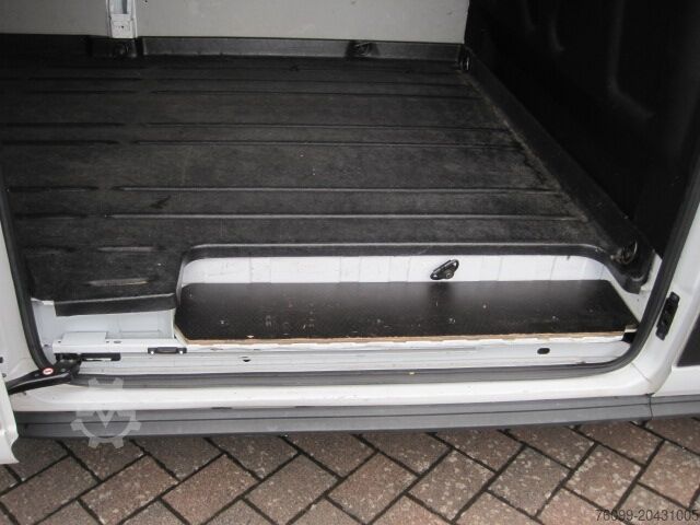 Box van înalt + lung Ford Transit FT 350 2,0 TDCI L3 Trend 3-Sitze