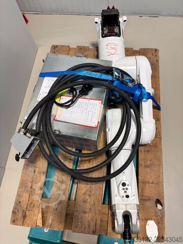 βιομηχανικό ρομπότ Stäubli CS9-TX-60L