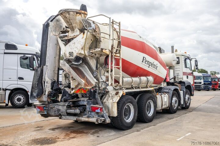 Blender MAN TGA 32.400BB+LIEBHERR+BAND/TAPIS/THEAM16M