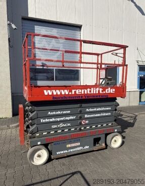 Scherenarbeitsbühne Skyjack SJ III 4740 Elektro 13,80m