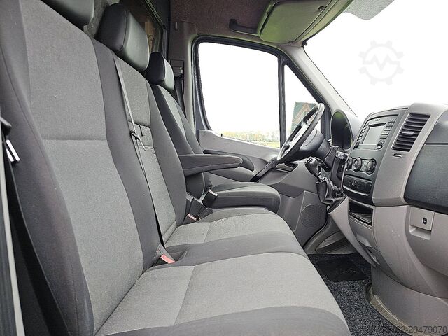 Hochdachkombi VOLKSWAGEN CRAFTER 35 2.0 L2H2 Engine-Defect!