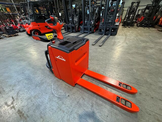 Transpallet elettrico a piattaforma, 3050 ore Linde T 20AP