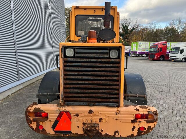 Backhoe loader LJUNGBYMASKIN AB L 10