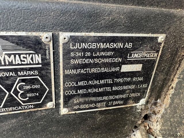 Backhoe loader LJUNGBYMASKIN AB L 10