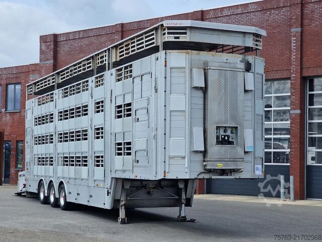 Veetransport Pezzaioli 1/2/3/4 deck livestock - Water & Ventilation - ...