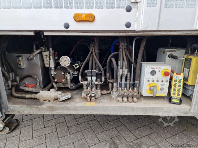 Veetransport Pezzaioli 1/2/3/4 deck livestock - Water & Ventilation - ...