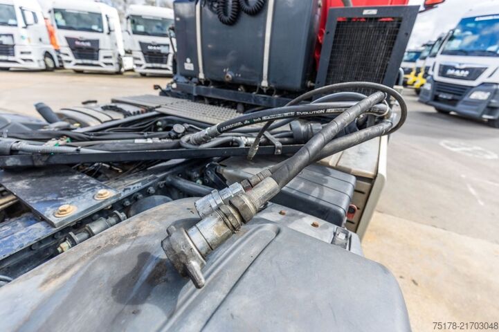 Camion-benne avec grue MAN TGS 26.420 BLS-6x2/4+ EPSILON Q200Z