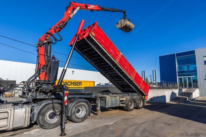 Benne TURBO'S HOET KIPPER + PALFINGER EPSILON Q200Z