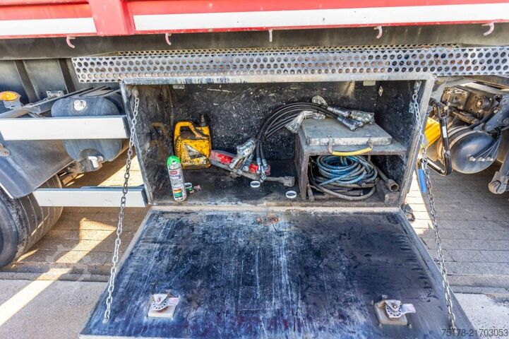 Benne TURBO'S HOET KIPPER + PALFINGER EPSILON Q200Z