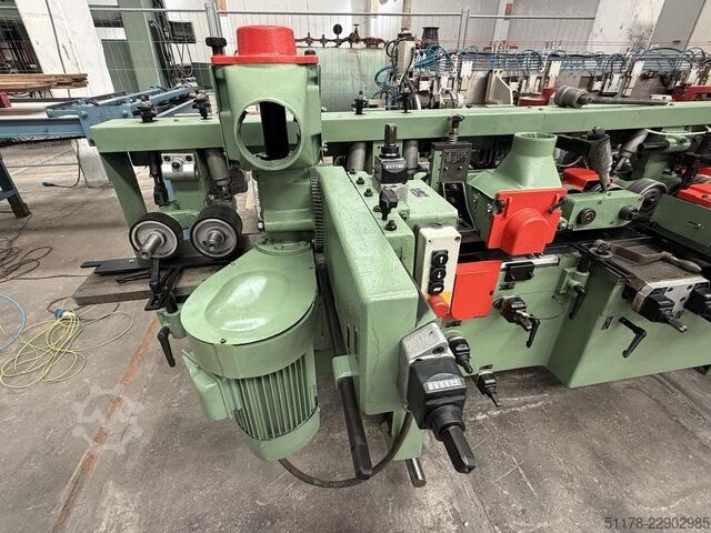 Weinig Unimat 17A Moldurera de 6 ejes + 1 eje universal, con alimentador neumático para piezas l... Weinig Unimat 17A