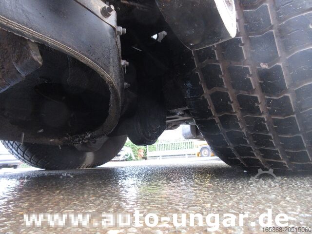 Veegmachine Nilfisk CR3500 Geräteträger Kommunalfahrzeug 4x4