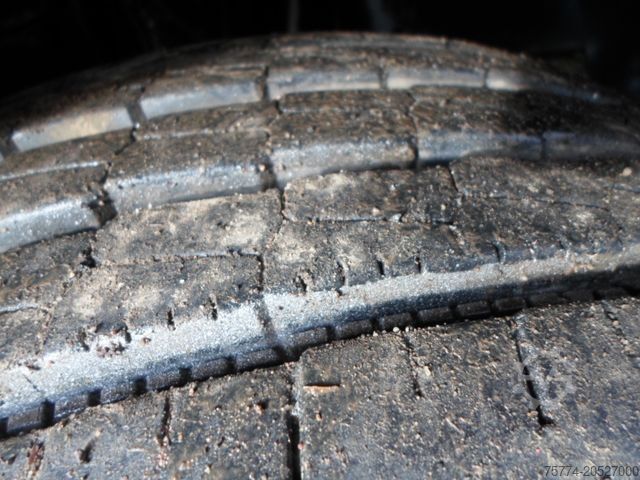 Transporter mit Kipper MERCEDES-BENZ 823 K/ Meiller Kipper/ Km 101000