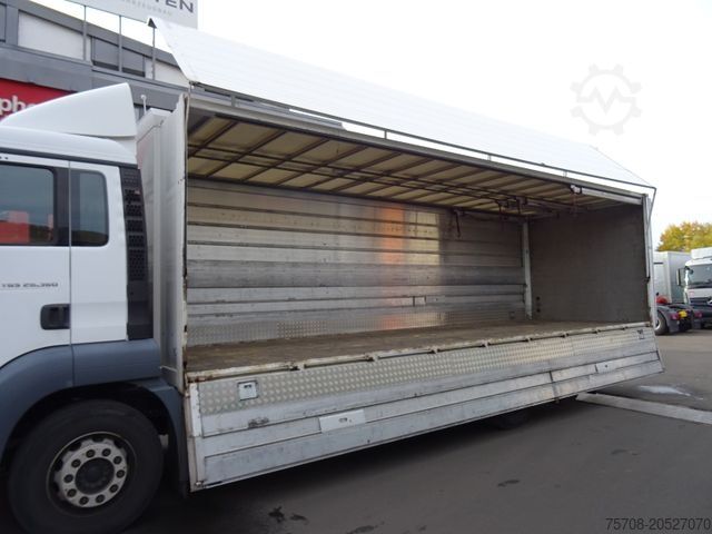 Vrachtwagen met bakwagen MAN 26.360 TGS*Schwenkwand*20 Pal*Lift/Lenk*2 to LBW