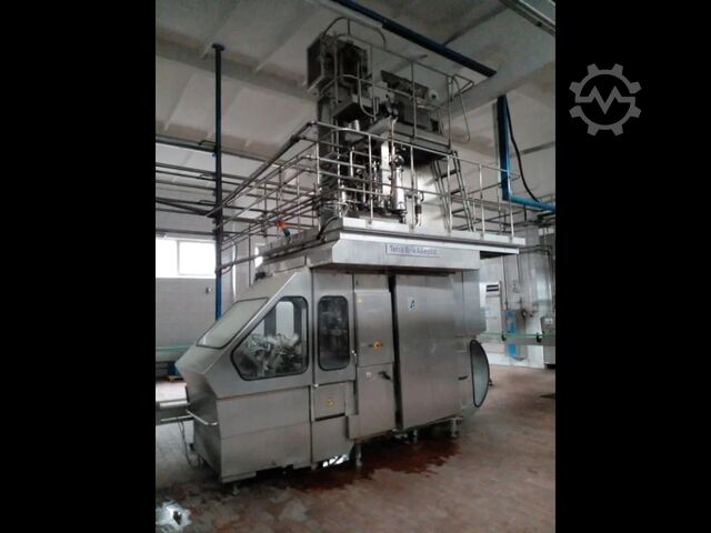 Gebruikte Tetra Pak TBA-8 SQ 1000 ml afvulmachine Tetra Pak® TBA/8-1000 SQ