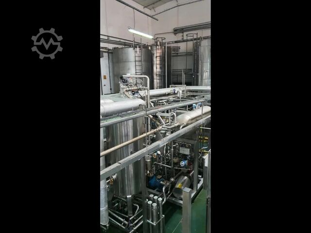 Gebruikte glasafvullijn voor cider, 32.000 flessen per uur Berchi 