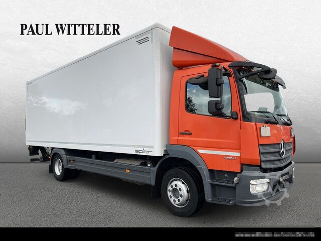 Samochód ciężarowy typu furgon MERCEDES-BENZ 1224 L Koffer 7,20m* LBW 1,5t*Klima*Automatik