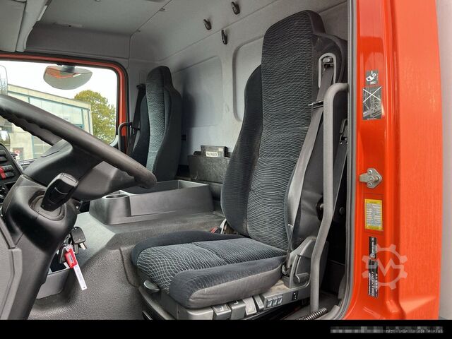 Samochód ciężarowy typu furgon MERCEDES-BENZ 1224 L Koffer 7,20m* LBW 1,5t*Klima*Automatik