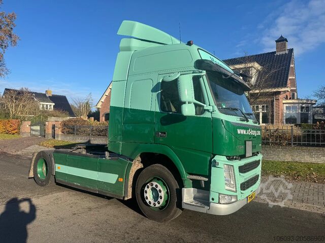 Standaard-SZM Volvo FM 420 Globetrotter