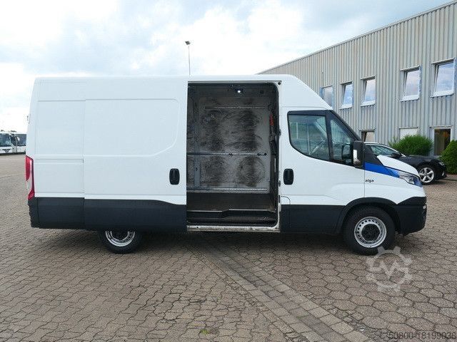 High top van IVECO Daily 35S14/Hochdach/AHK/Klima