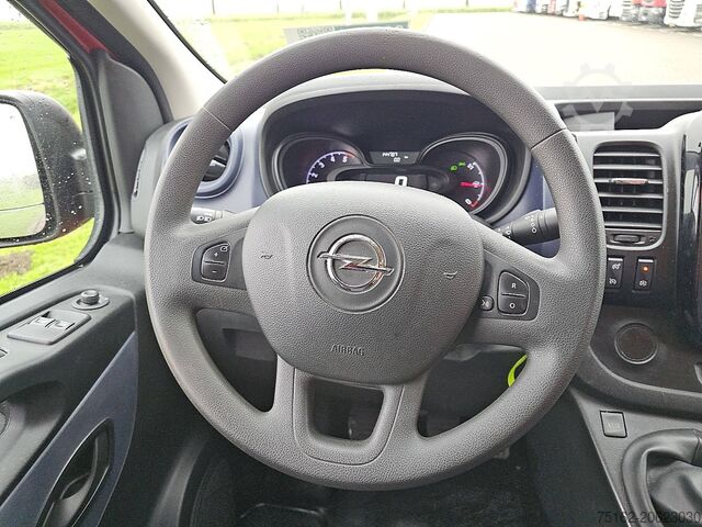 Kombi z wysokim dachem OPEL VIVARO 1.6 L1H1 Navi Euro6 Ac!