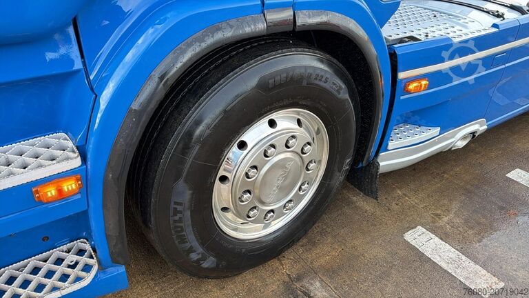 Standard tractor Scania R520 (BELGIAN TRUCK / RETARDER / EURO 6 / 6X4 /...