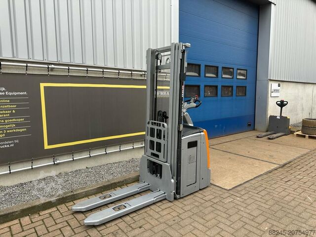 VS-22580 Elektrische triples stapelaar Still EXV SF 14 5.016mm STILL EXV SF 14