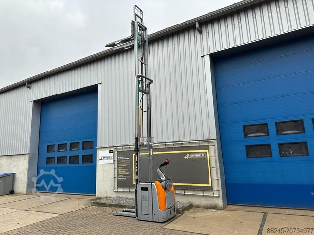 VS-22580 Elektrische triples stapelaar Still EXV SF 14 5.016mm STILL EXV SF 14