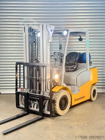 Carregador frontal a GPL Jungheinrich TFG 425 - Service Neu - Triplex - 4.7m Hub - 2,5t - Kubota