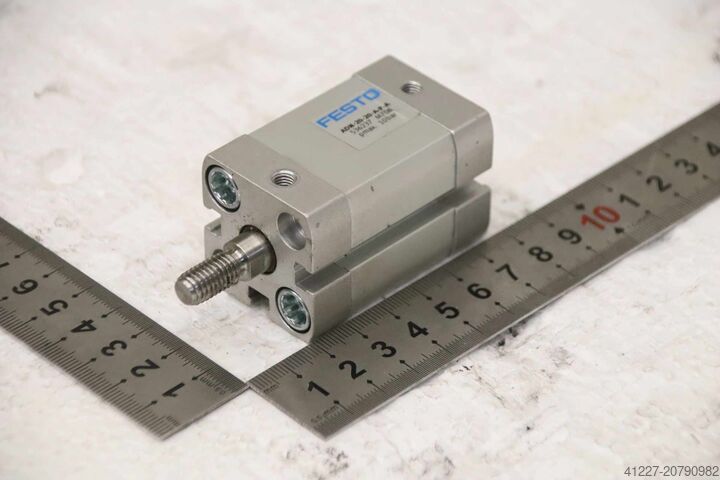 Kompaktní válec Festo ADN-20-20-A-P-A  Hub 20 mm