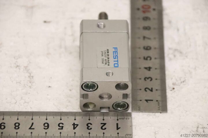 Kompaktní válec Festo ADN-20-20-A-P-A Hub 20 mm