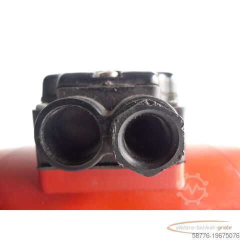 Groschopp motor Groschopp WK0341501 Getriebemotor mit Bremse 1~Mot 220V~ 0,67A SN: 3254238