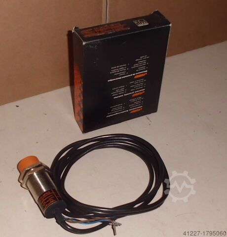 Inductieve sensor IFM IIA3015-BPKG