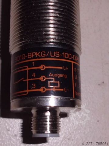 Inductieve sensor IFM IIA3010-BPKG
