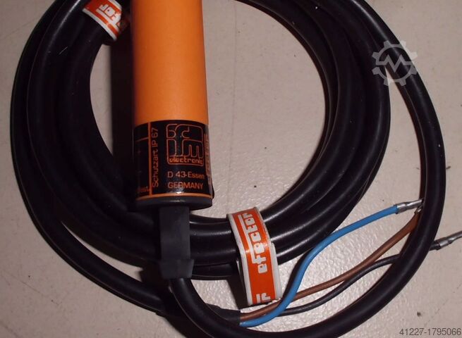 Inductieve sensor IFM IA-3010-BPKG