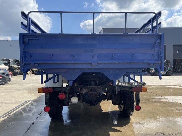 Lastbil med modifierad kaross Mercedes-Benz LA 1113 B