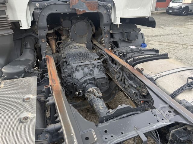 Kamyon şasisi Iveco STRALIS 310