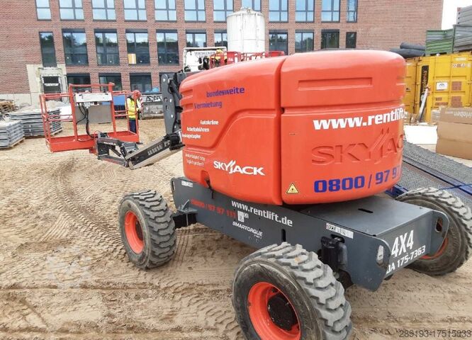 Hoogwerker zelfrijdend Skyjack SJ51 AJ Diesel 17,50m