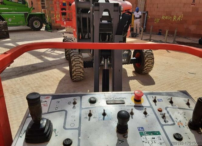 Hoogwerker zelfrijdend Skyjack SJ51 AJ Diesel 17,50m