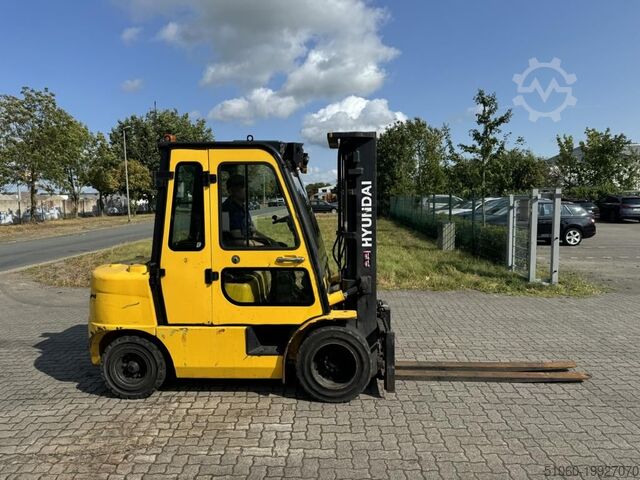 Diesel gaffeltrucks Hyundai 33D-7E