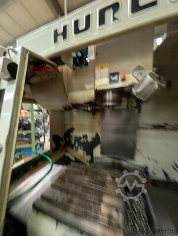 Azione CNC a 3 assi HURCO VMX 24 Sonderverkauf