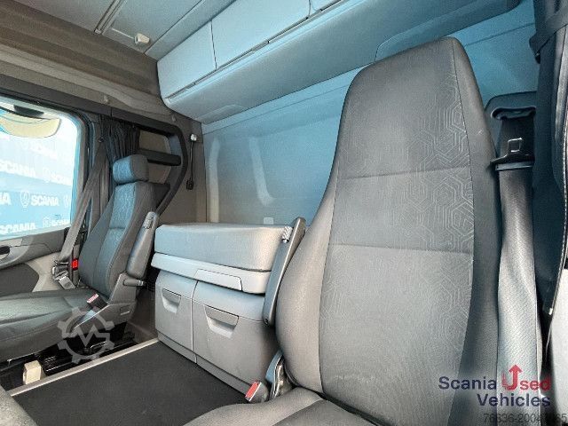 Autocarro per materiali pericolosi Scania R 410 A4x2NA RETARDER ADR FL LED ACC