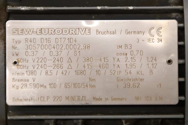 Motorreductor ajustable 0,37 kW 8,5-42 rpm SEW-EURODRIVE R40 D16 DT71D4
