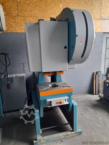 Excentrische pers SMERAL LEN 25C