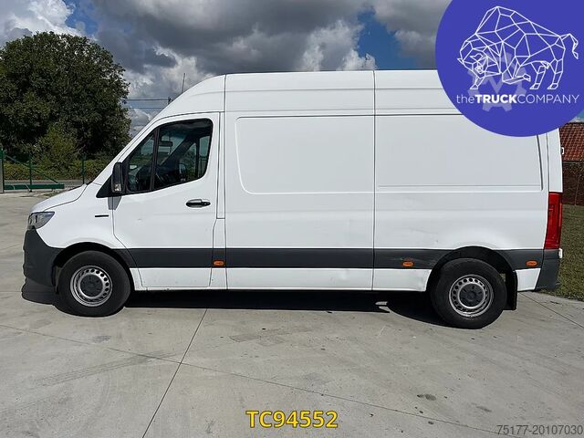 Furgonetka Mercedes-Benz E-SPRINTER L2H2 41 kWh