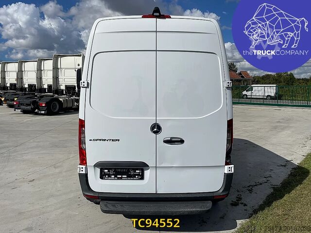 Furgonetka Mercedes-Benz E-SPRINTER L2H2 41 kWh